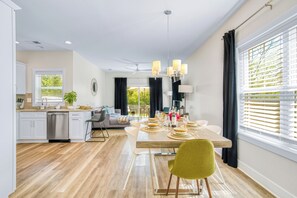 Dining - 3 Lux King Beds, Game Rm, Fenced Backyard Escape (Charlotte)