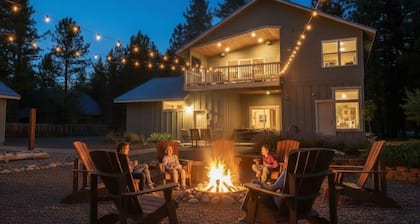 Rustic Pine Cabin Getaway with Hot Tub, Hiking Trails and Pet-Friendly Grounds