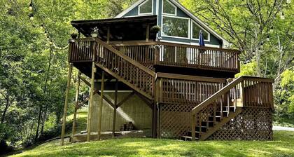 River Relaxation - Calm Riverfront Home in Winchester Kentucky