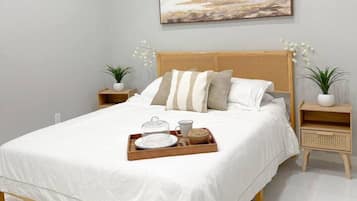 3 bedrooms, desk, free WiFi, bed sheets