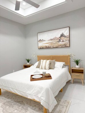 3 bedrooms, desk, free WiFi, bed sheets