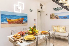 تناول الطعام