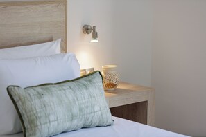 3 bedrooms, in-room safe, desk, iron/ironing board - Unwind in Style Fotinou Villa & Heated Pool Awaits (Rethymno)