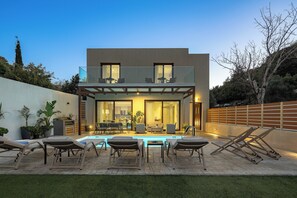 Terrace/patio - Unwind in Style Fotinou Villa & Heated Pool Awaits (Rethymno)