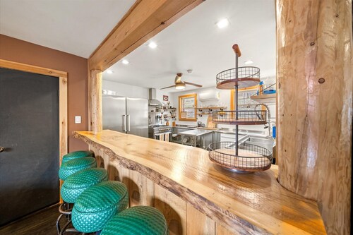 Charming Boutique Hotel | 9 Unique Rooms amidst 60 Serene Acres in Upstate NY