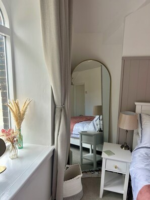 2 bedrooms, WiFi, bed sheets - Charming 2-bedroom country cottage in scenic Rosedale Abbey (Rosedale Abbey)