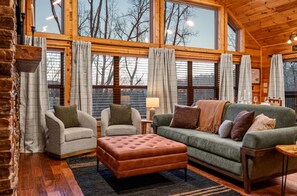 Smart-TV, Kamin, Videospiele