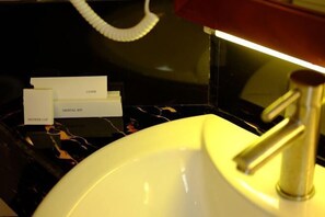 Ăquipements de salle de bain
