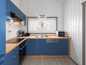 House | Private kitchen | Highchair - Ferienhaus mit Sauna im Ferienpark Mirow (Mirow)