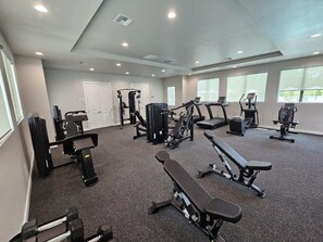Fitness facility - New Vills, close to our Amazing Gulf beaches, bikes, beach chairs, and 2 car garage. (Englewood)