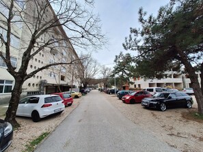 Property grounds - Mystic Grey Studio Apartment (Ploce)