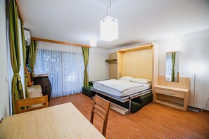 WiFi, bed sheets - Studio Idila with Indoor pool and Wellness access (Dragatus)