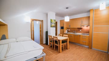 1 chambre, accĂšs Internet, draps fournis