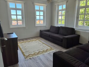 Familiesuite, hageutsikt | Oppholdsområde