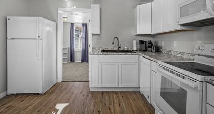 3 Bedroom Fully Remodeled and Centrally Located!