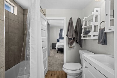 3 Bedroom Fully Remodeled and Centrally Located!