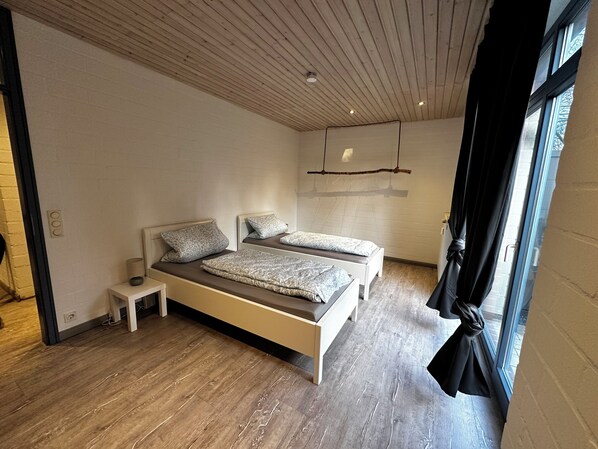 2 habitaciones, cuna de viaje, wifi gratis y ropa de cama 