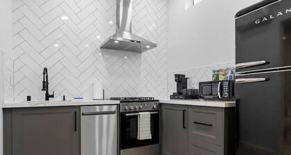 Guest house w/2BR 2bath by DTLA East Los Angeles