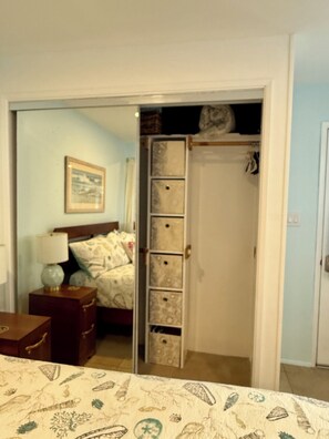 Iron/ironing board, travel cot, WiFi, bed sheets