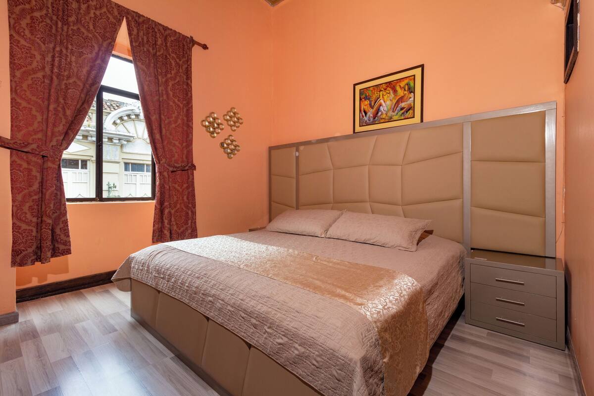 Deluxe Room | Blackout drapes, soundproofing, WiFi (free), bed sheets