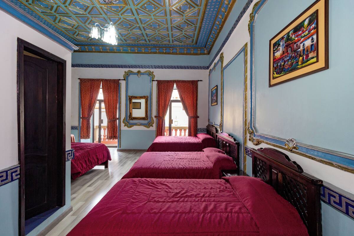 Deluxe Quadruple Room | Blackout drapes, soundproofing, WiFi (free), bed sheets
