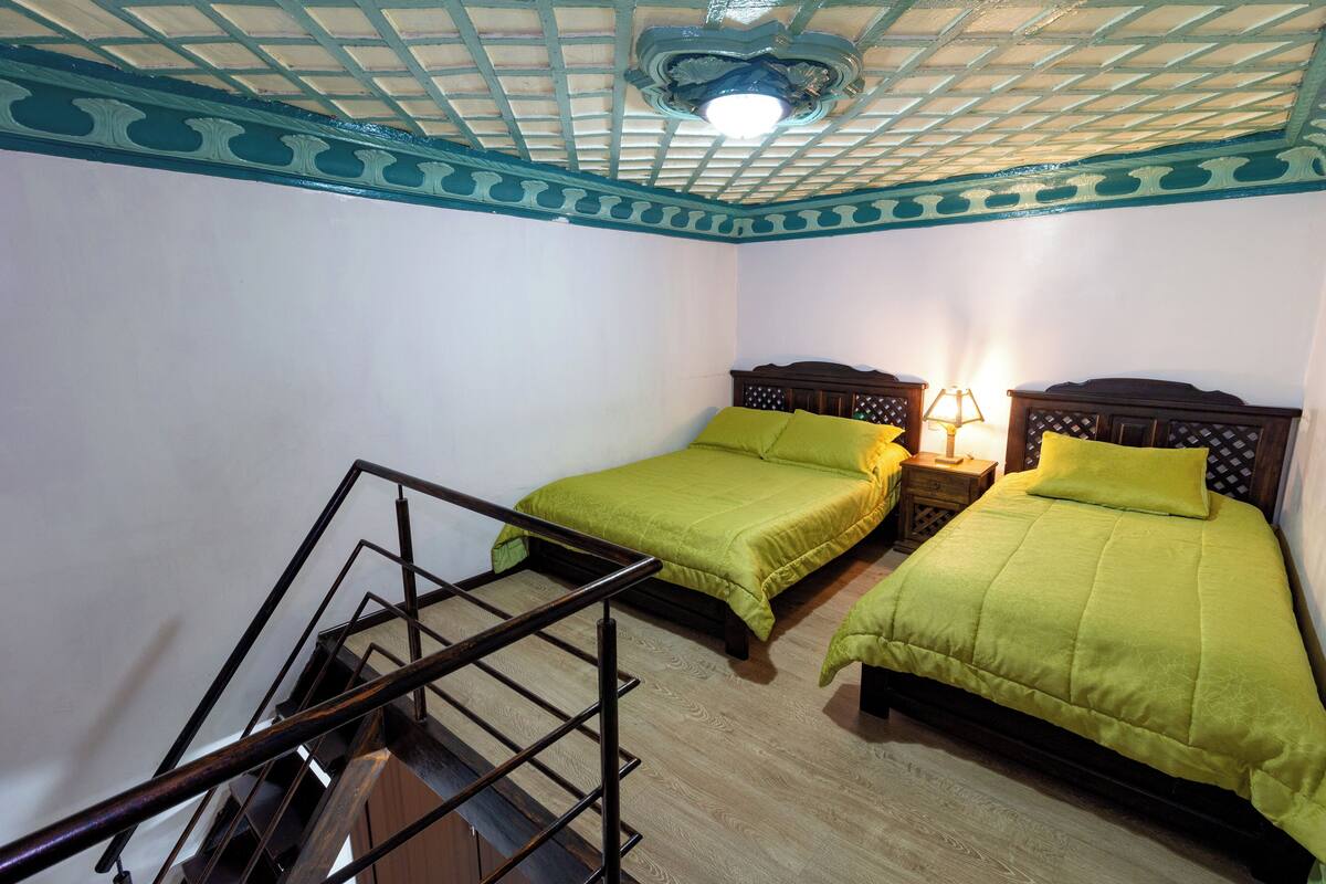 Family Duplex | Blackout drapes, soundproofing, WiFi (free), bed sheets