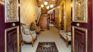 Interior entrance - HOTEL MAJESTIC 1 CUENCA (Cuenca)