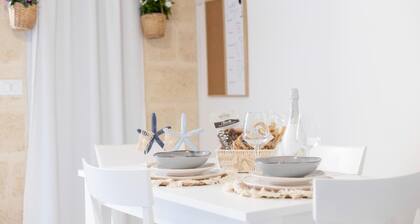 Stone-vaulted apartment in the very heart of the city's historic center.