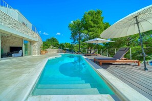 Outdoor pool, a heated pool