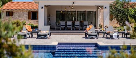 Outdoor pool, a heated pool