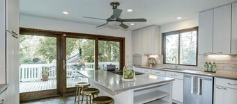 Large, Modern Single Family House - close to universities, Georgetown - in NW DC