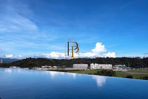 Paradise Perch Tanjung Aru Inifnity Pool 2BR