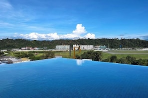 Unclassified image, 3 of 12, button - Paradise Perch Tanjung Aru Inifnity Pool 2BR (Kota Kinabalu)