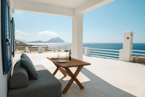 Richti Studio -  Amorgiani Gi