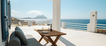 Richti Studio -  Amorgiani Gi