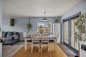Dining - Rustic Refuge - minutes from downtown Fruita!
4 beds (Fruita)