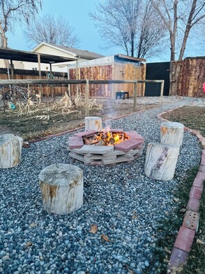 Property grounds - Rustic Refuge - minutes from downtown Fruita!
4 beds (Fruita)