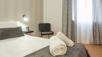 1 chambre, fer et planche Ă repasser, Wi-Fi, draps fournis