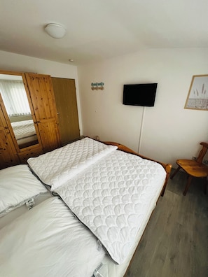 2 bedrooms, WiFi - Vacation home "Kleiner Friese" (Varel)