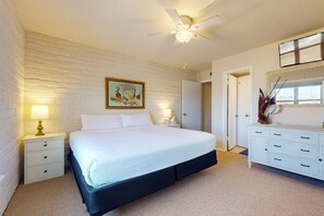 2 bedrooms, iron/ironing board, internet, bed sheets