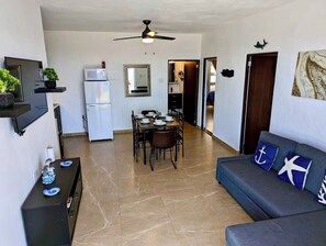 Smart TV - Stylish Ocean view w/ HotTub BBQ (Arecibo)