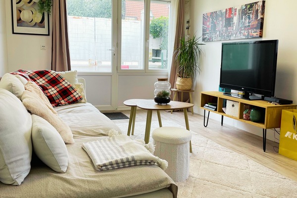 Télévision, livres, écrans d'ordinateur, imprimantes