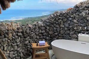 Room - Umarato Villa Sumba (Wanokaka)