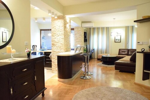 Urban Vibe Apartments 2