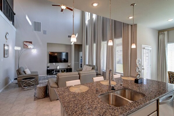 Interior - Suburb quiet & majestic mansion (Richmond)