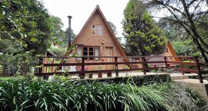 Rustic chalet style house with kitchen for 2 couples or family close to the center