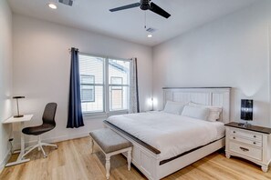 3 chambres, bureau, fer et planche à repasser, accès au Wi-Fi (inclus)
