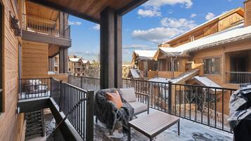 Townhome, Balcony, Mountain View | Terrace/patio