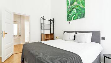 2 bedrooms, iron/ironing board, free WiFi