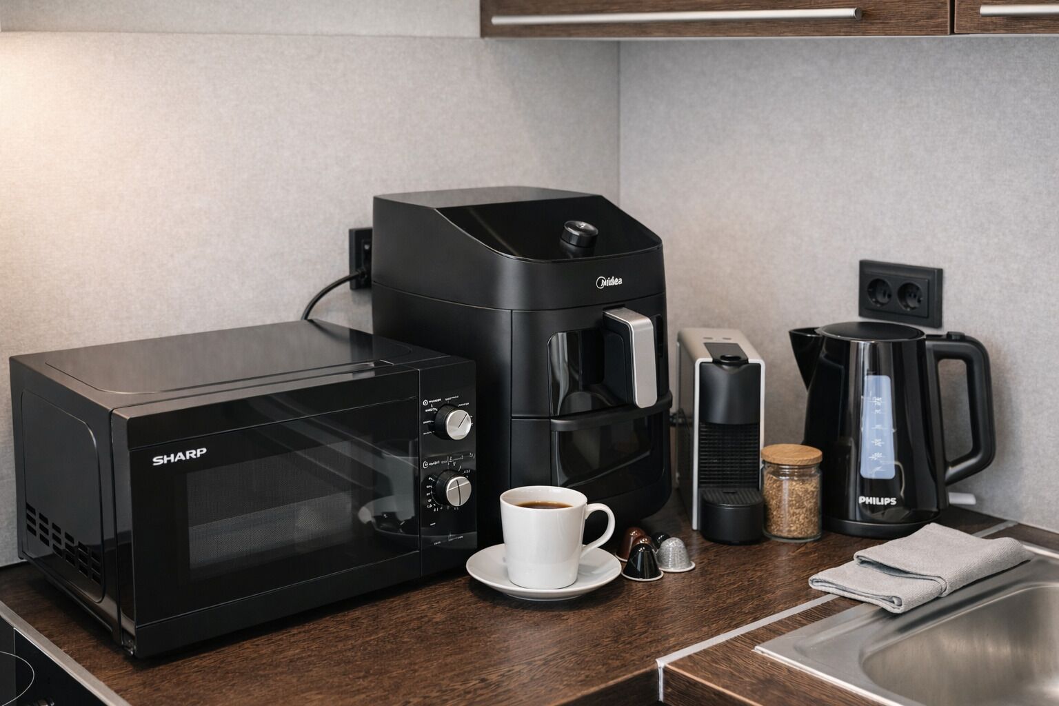 Bollitore elettrico, seggiolone